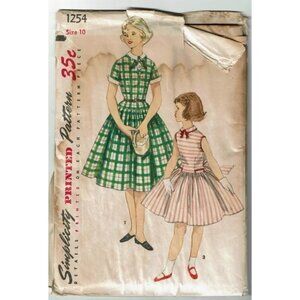 PARTIAL CUT Sewing Pattern Simplicity 1254 Dress Detachable Collar Girls Size 10
